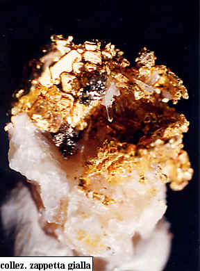 Oro minerale